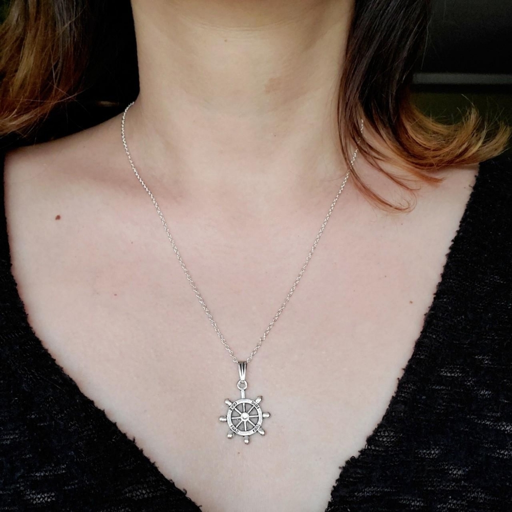 New Silver Ship Wheel Necklace - Picture 4 of 12